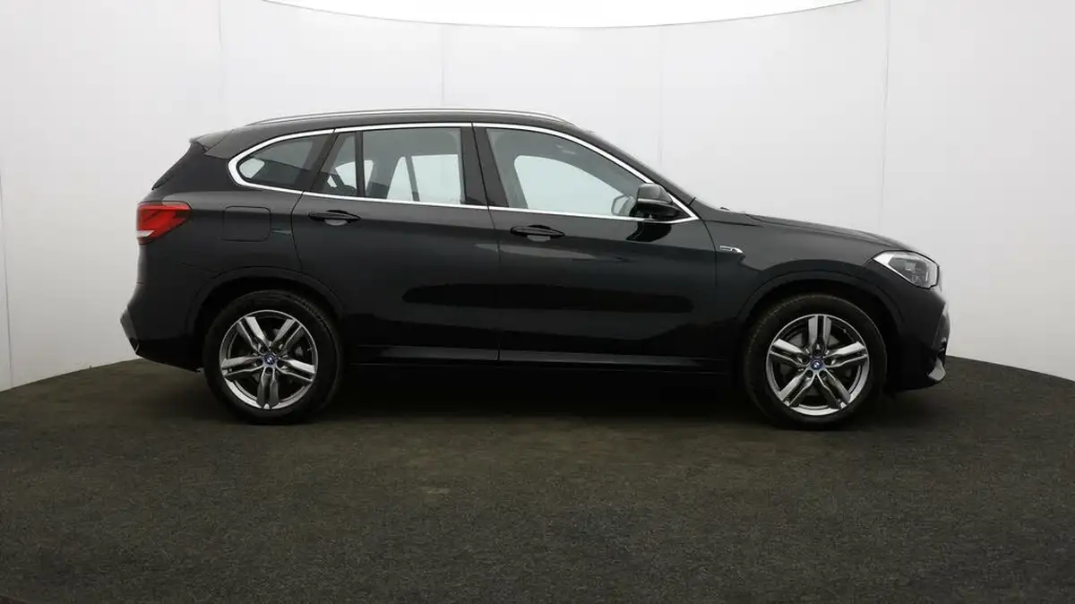 2022-bmw-x1-15-xdrive-25e-phev-m-sport-big-7