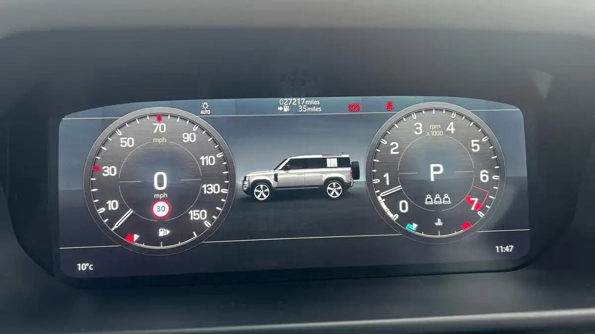 2022-land-rover-110-defender-30-p400-xs-edition-big-15