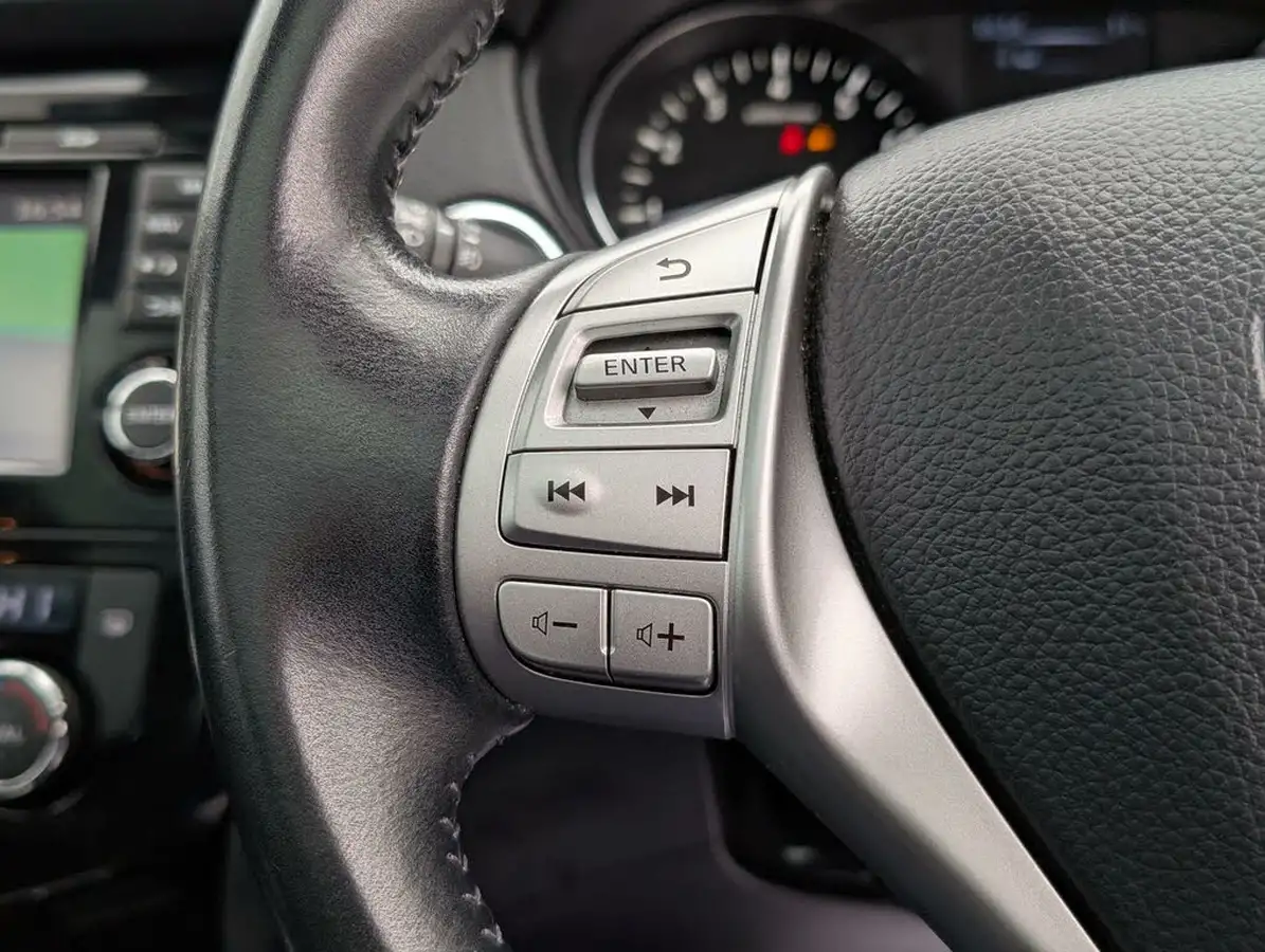 2016-nissan-qashqai-12-n-tec-big-29