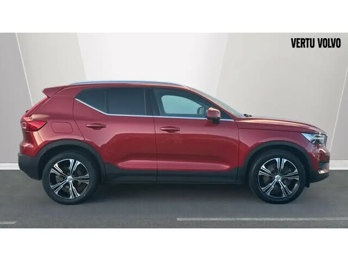 2021-volvo-xc40-15-t5-inscription-262bhp-big-2