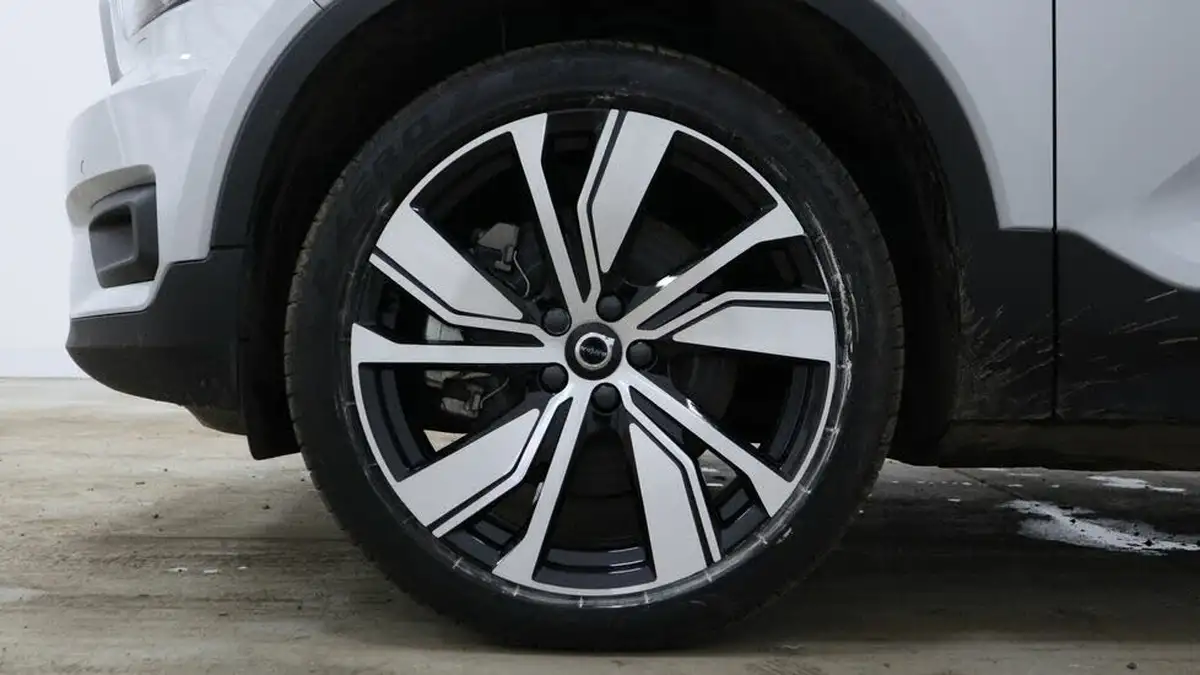 2021-volvo-xc40-e-twin-recharge-plus-big-17