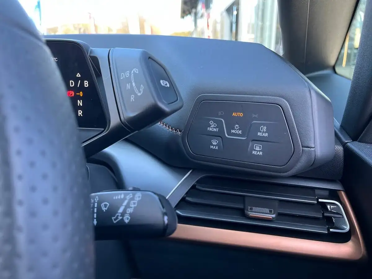 2024-cupra-born-e-v3-230ps-77kwh-e-boost-big-28