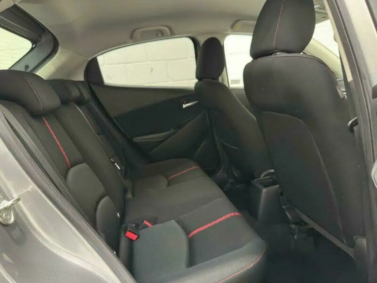 2015-mazda-mazda2-15-sport-nav-90ps-auto-big-37