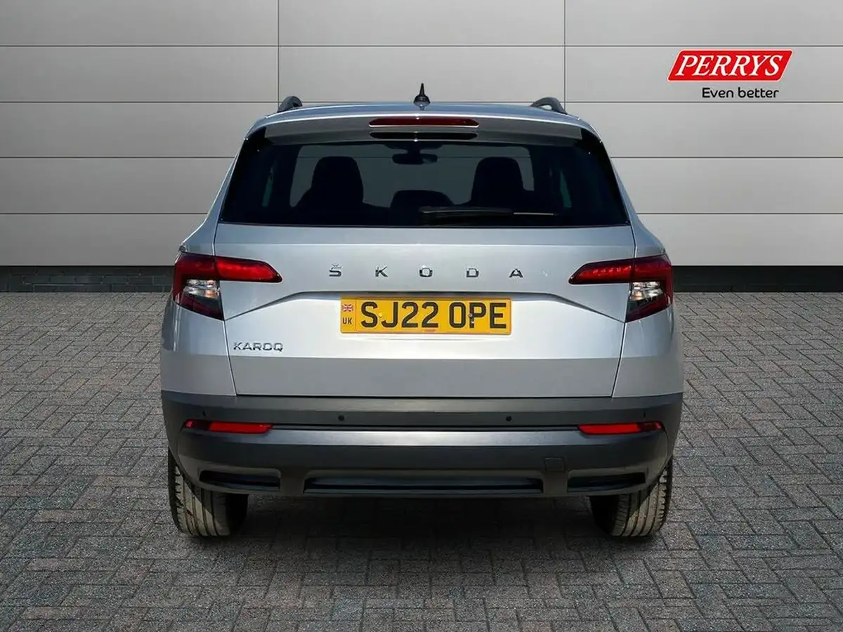 2022-skoda-karoq-10-tsi-se-big-4