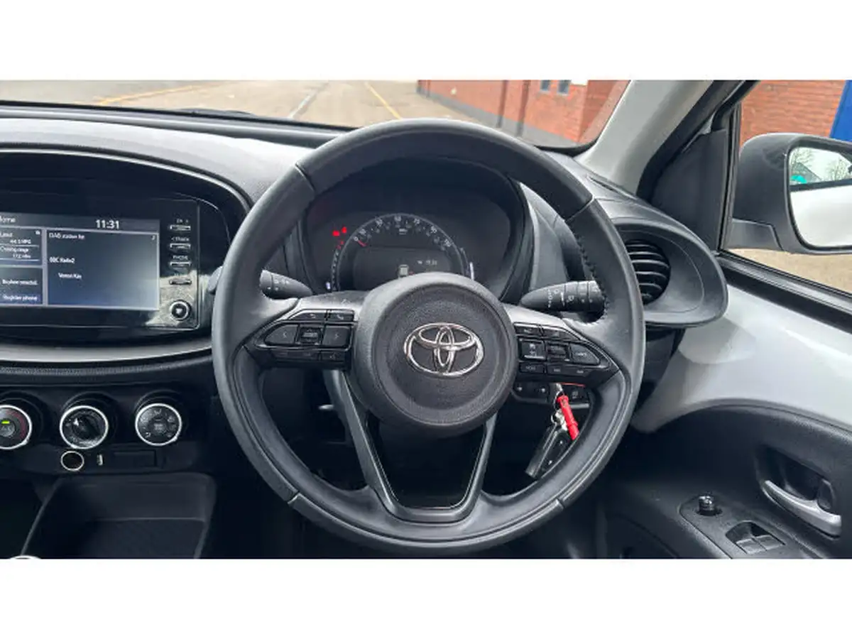 2022-toyota-aygo-x-10-vvt-i-pure-big-5