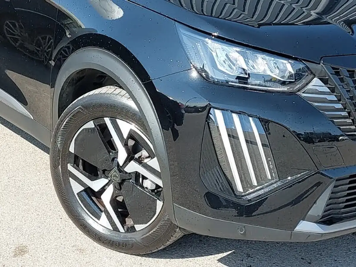2024-peugeot-2008-suv-12-puretech-allure-130ps-big-8