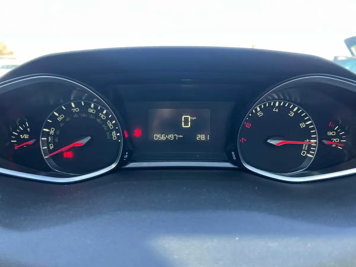 2018-peugeot-308-12-puretech-allure-130bhp-big-49