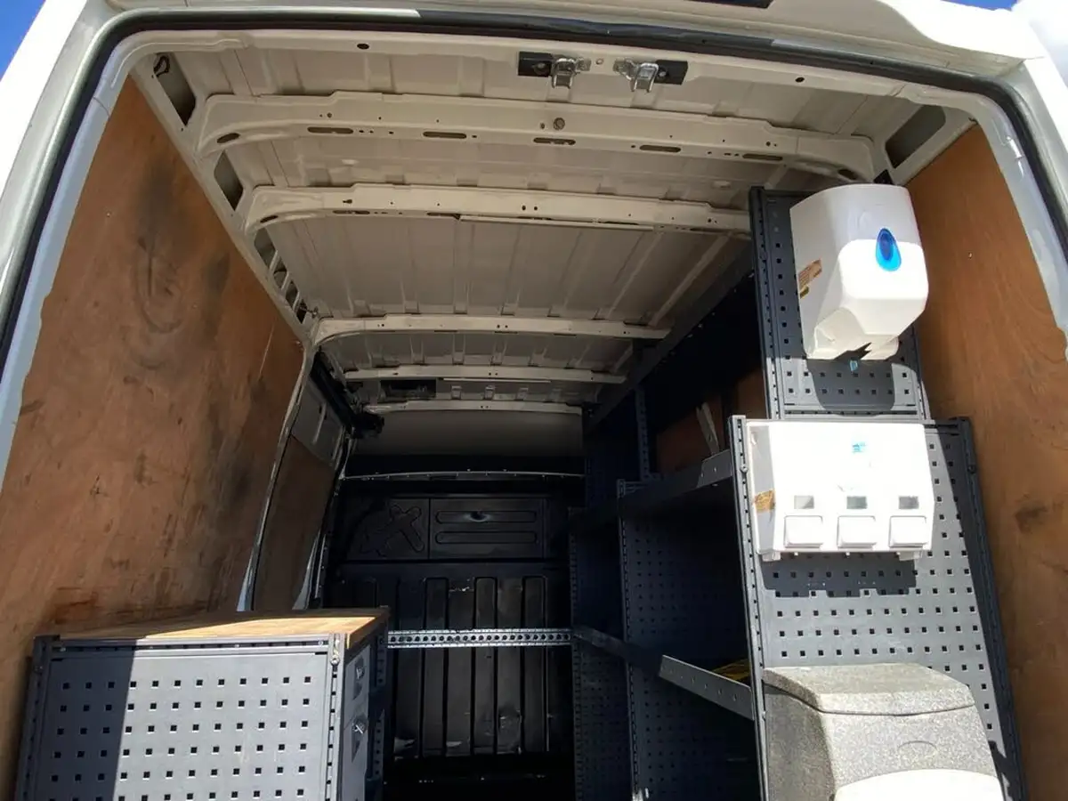 2018-iveco-daily-s-class-23td-35s12v-3520-h1-business-big-15