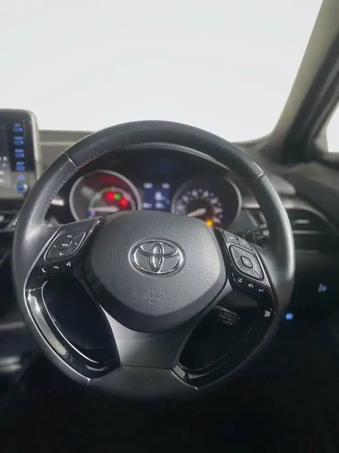 2021-toyota-c-hr-18-vvt-i-icon-big-15