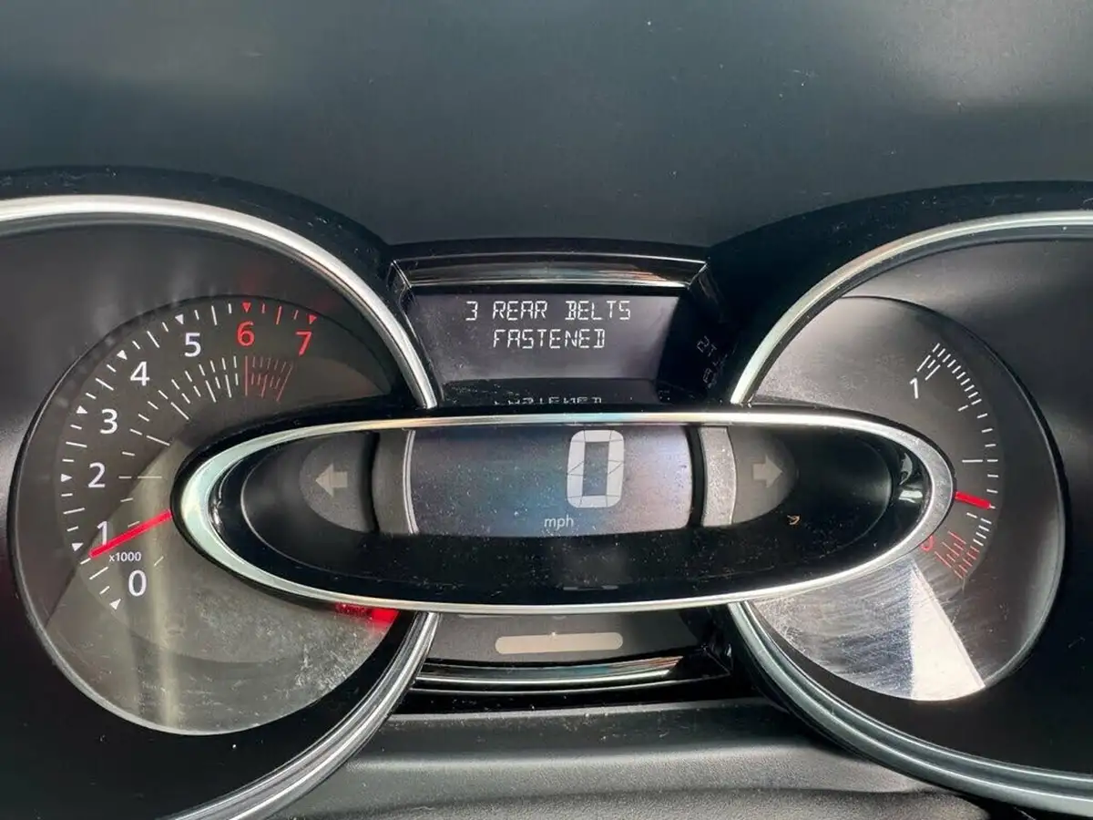 2018-renault-clio-12-dynamique-nav-big-12