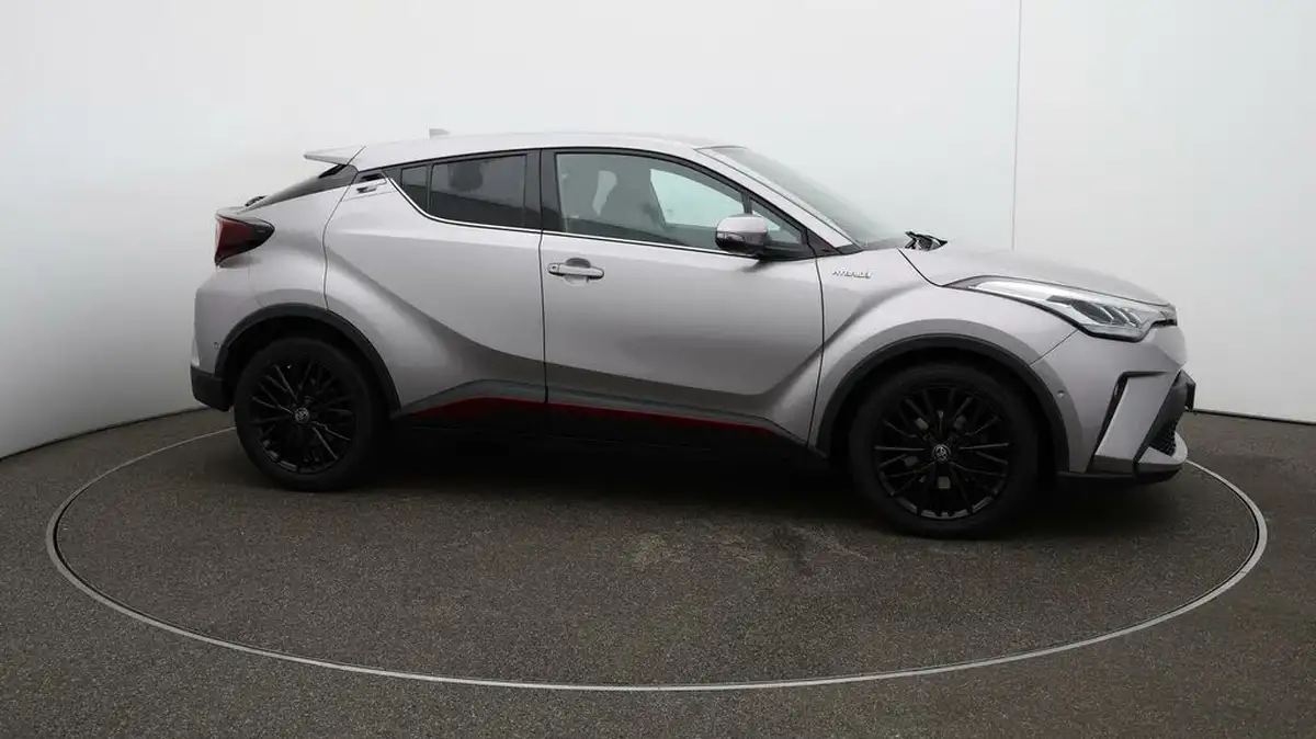 2021-toyota-c-hr-18-vvt-i-design-big-40