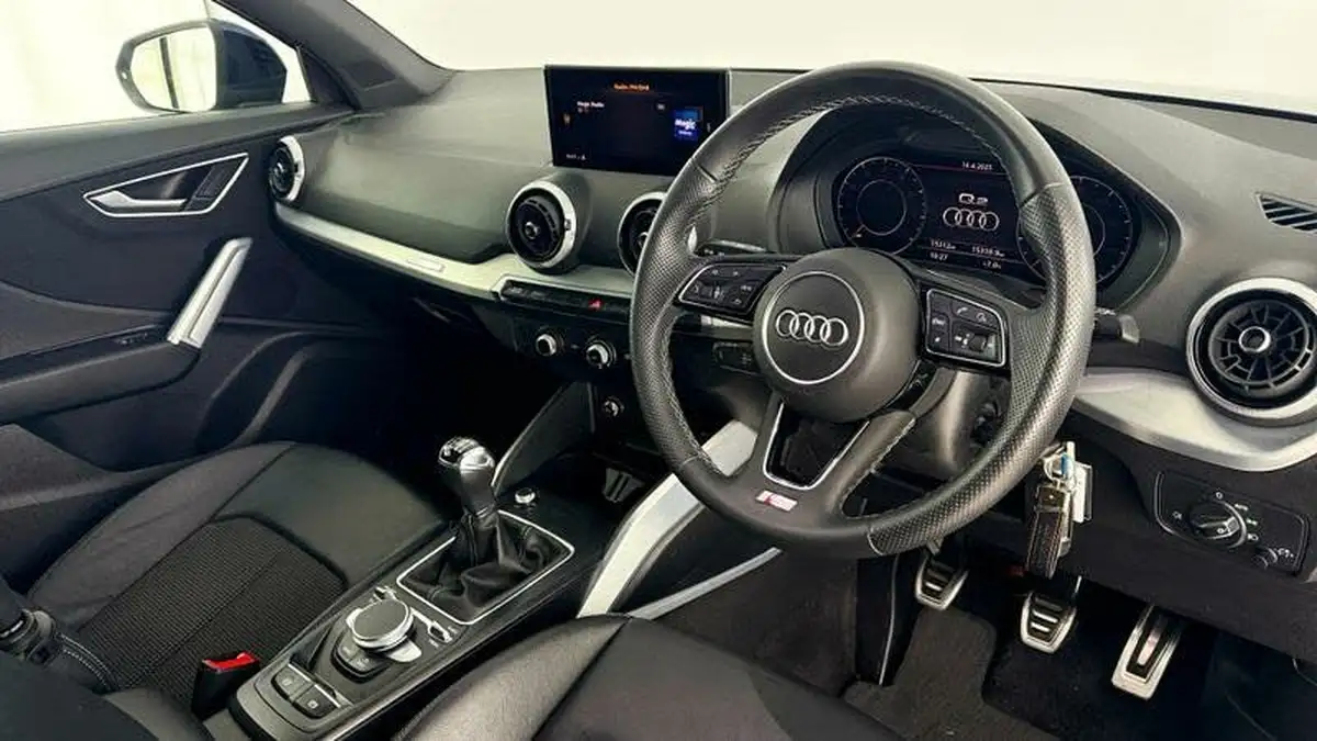 2022-audi-q2-15-35-tfsi-s-line-big-5