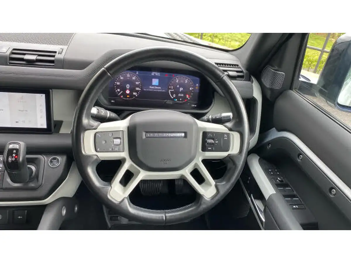 2020-land-rover-110-defender-20-d240-se-110-big-14
