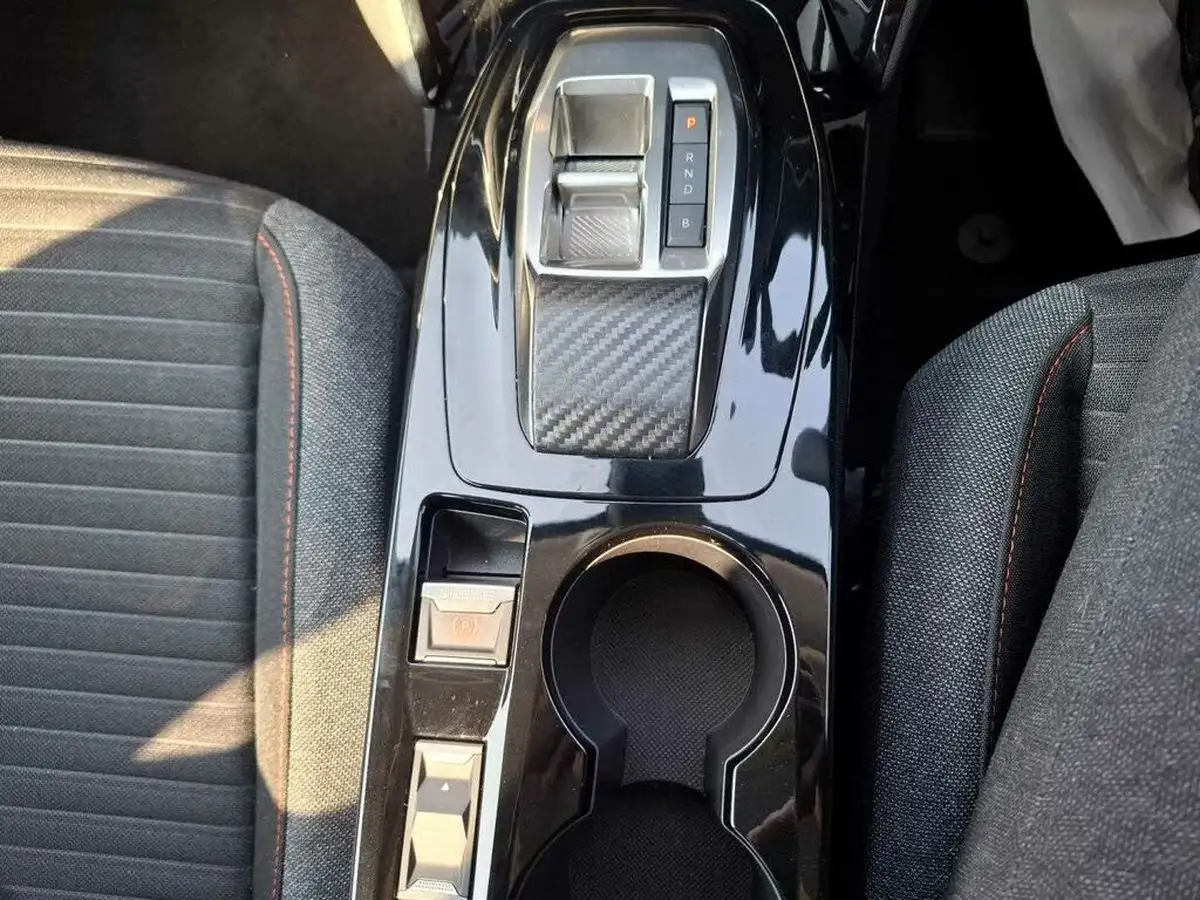 2023-peugeot-208-e-active-premium-136bhp-big-31