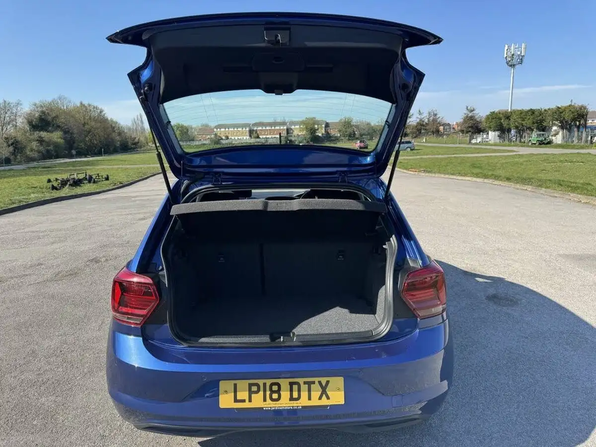 2018-volkswagen-polo-10-tsi-se-big-16