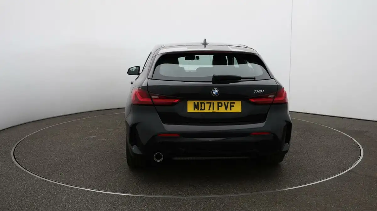 2022-bmw-1-series-15-118i-m-sport-lcp-dct-big-50