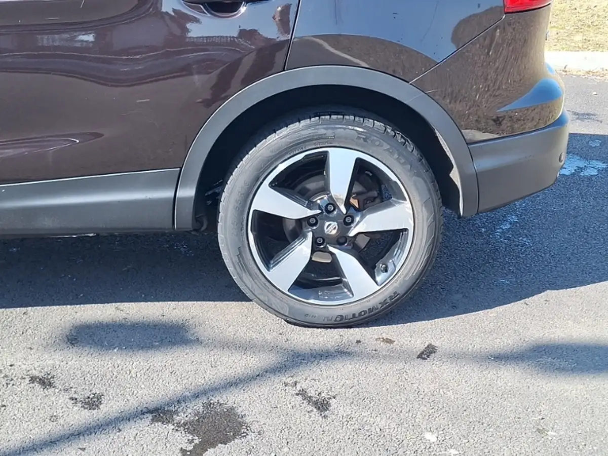 2017-nissan-qashqai-15dci-n-vision-18in-big-8