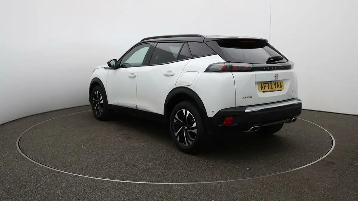 2022-peugeot-2008-suv-12-puretech-gt-big-57