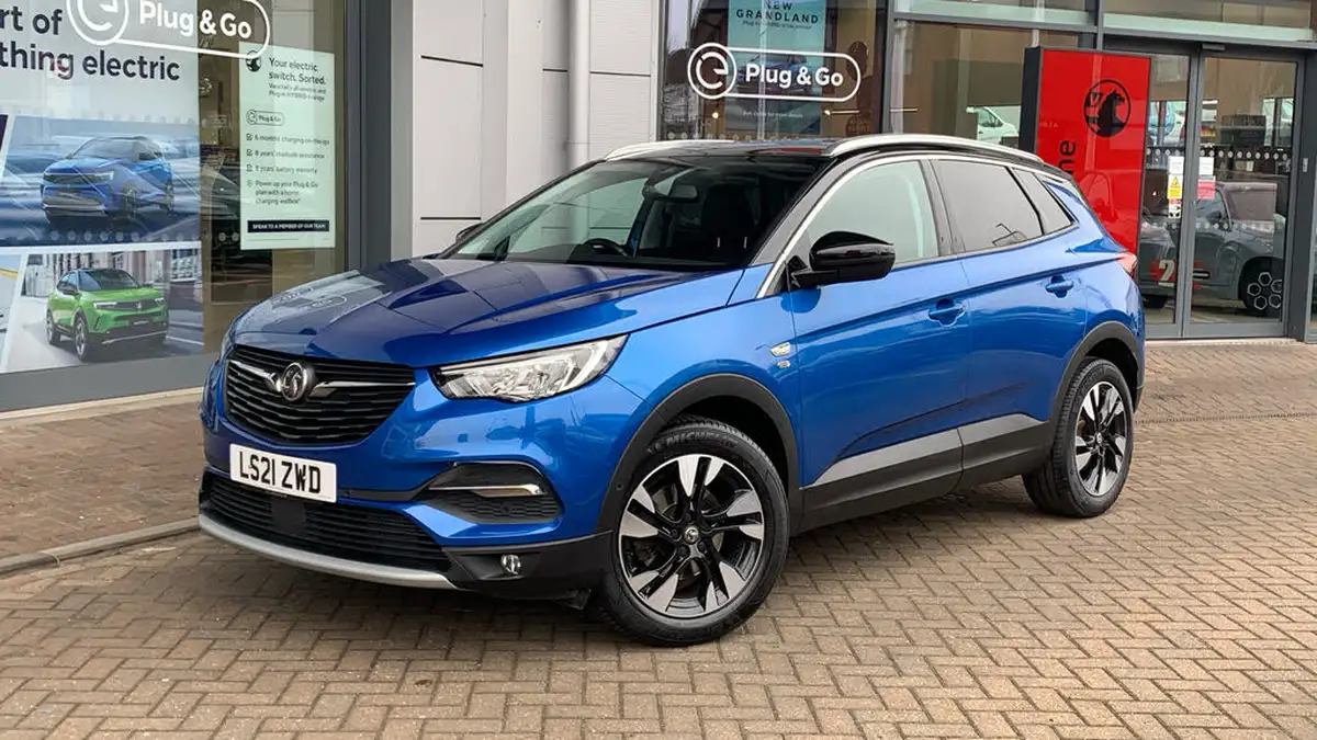 2021-vauxhall-grandland-x-12-griffin-big-6