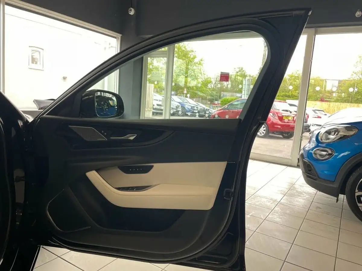 2021-jaguar-xe-20-d200-r-dynamic-hse-big-74