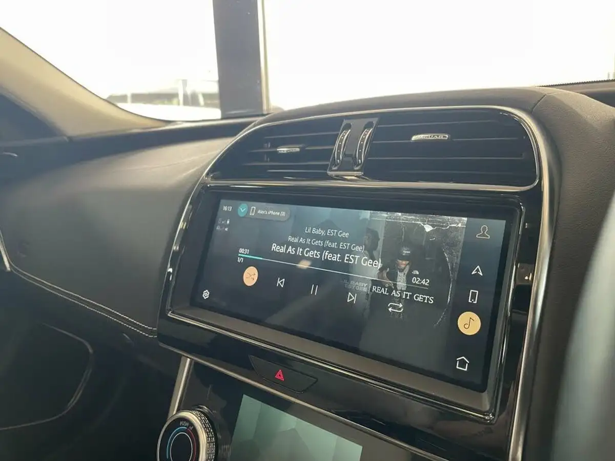 2021-jaguar-xe-20-d200-r-dynamic-hse-big-50