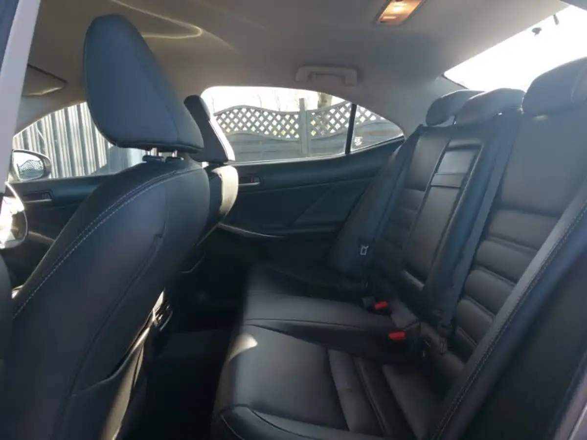 2018-lexus-is-300h-25-advance-lexus-navigation-big-5