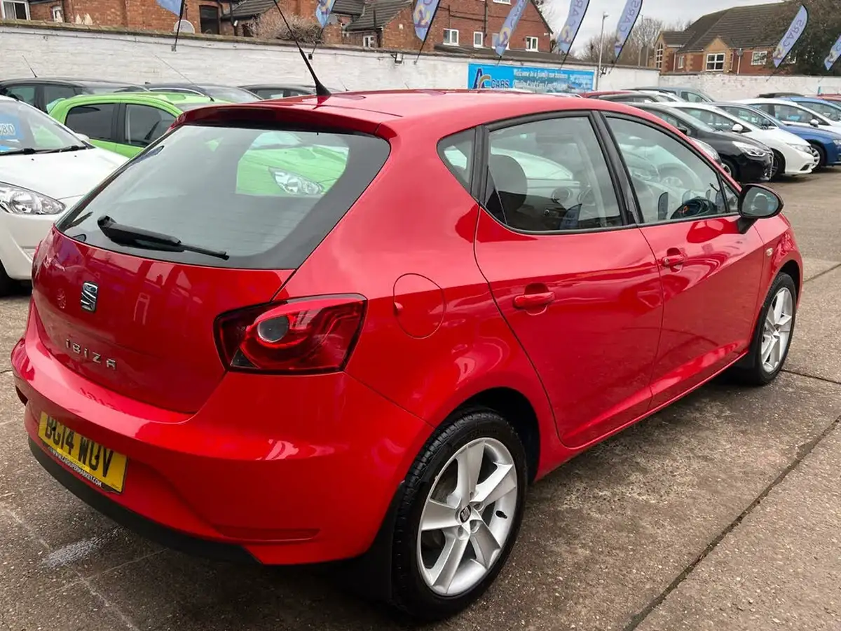 2014-seat-ibiza-14-toca-16v-85ps-hatchback-5d-big-9