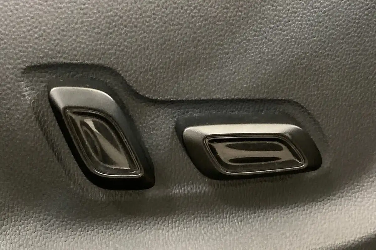 2023-mg-zs-suv-15-vti-tech-exclusive-big-14