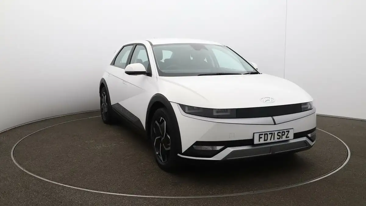 2022-hyundai-ioniq-5-e-se-connect-big-32