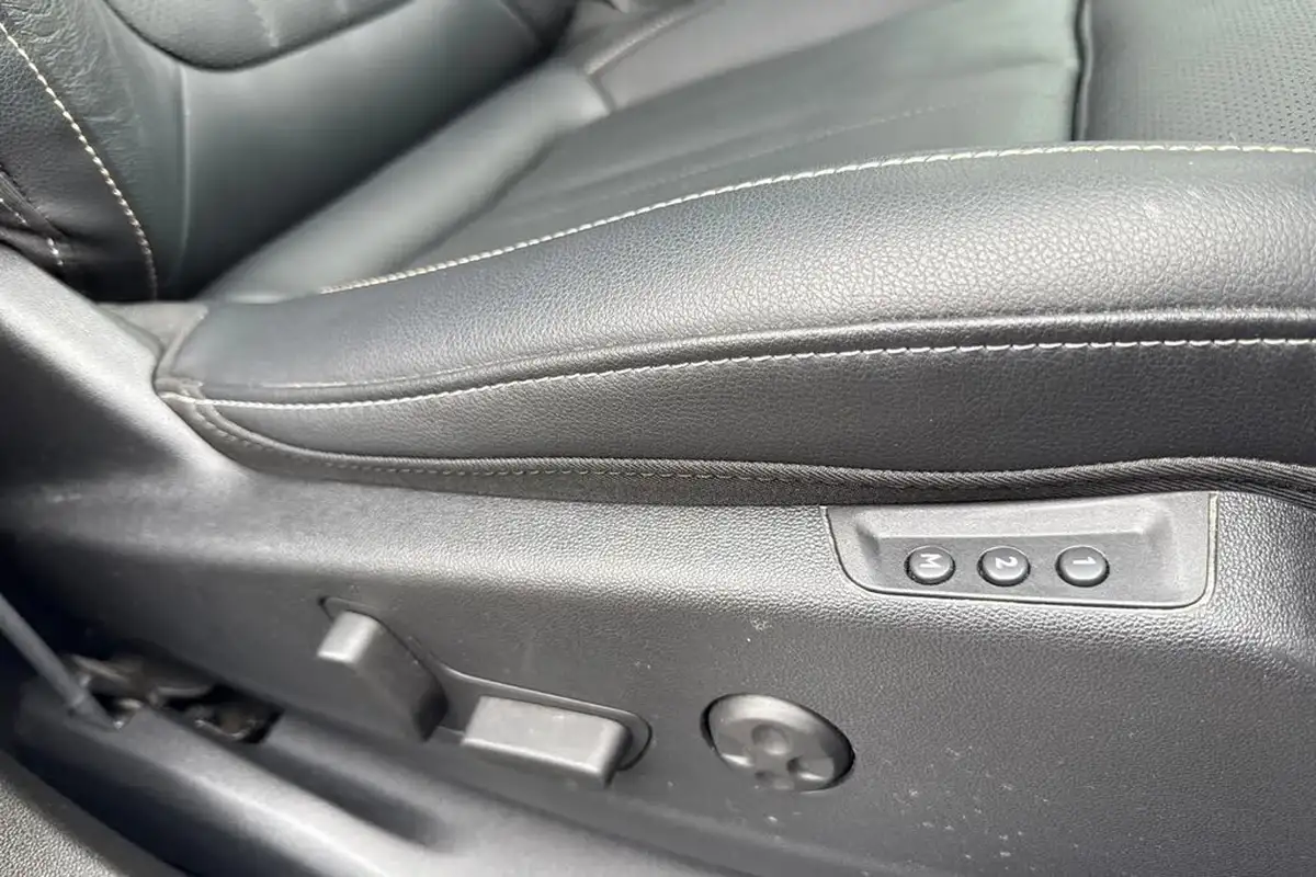 2021-vauxhall-grandland-x-16-ultimate-big-36