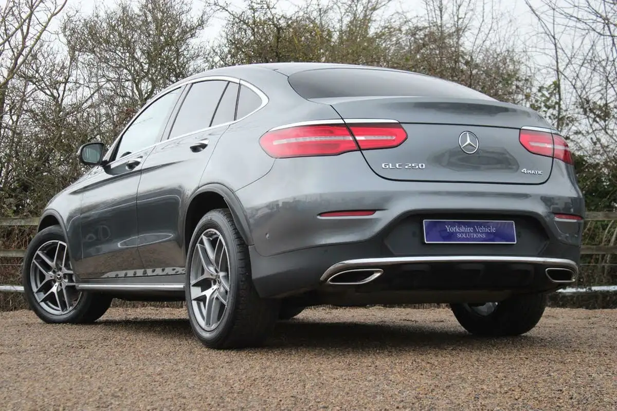 2018-mercedes-benz-glc-class-20-glc250-amg-line-premium-plusss-coupe-4d-big-2