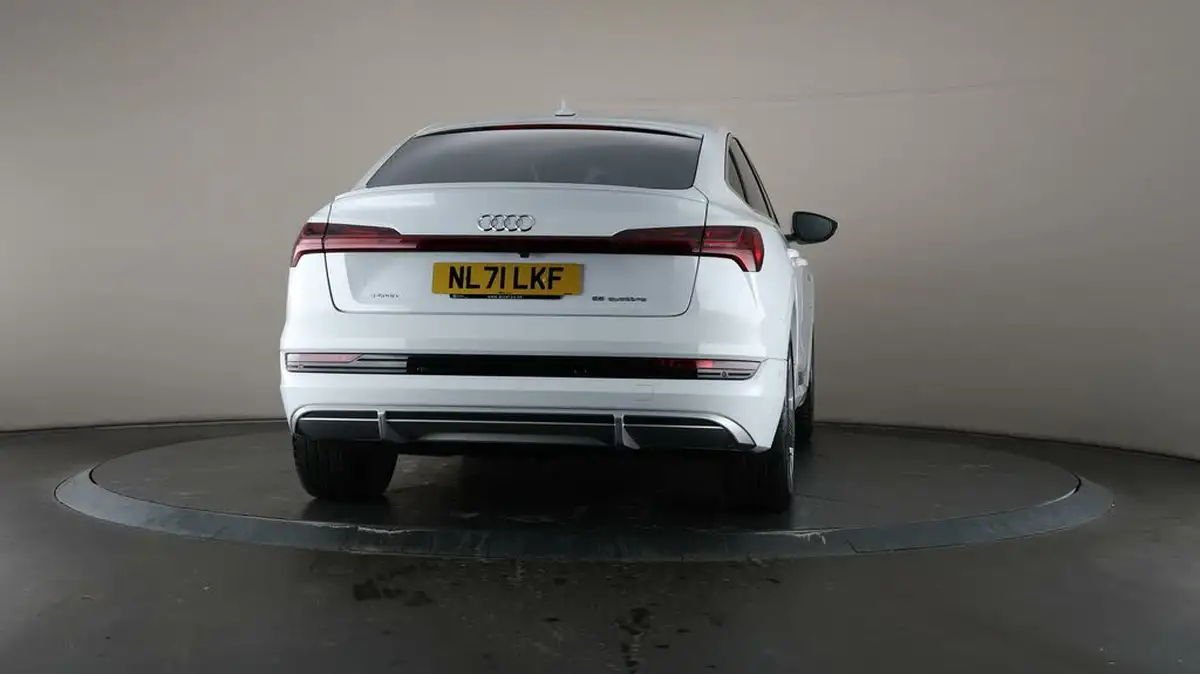 2021-audi-e-tron-55e-s-line-sportback-big-66
