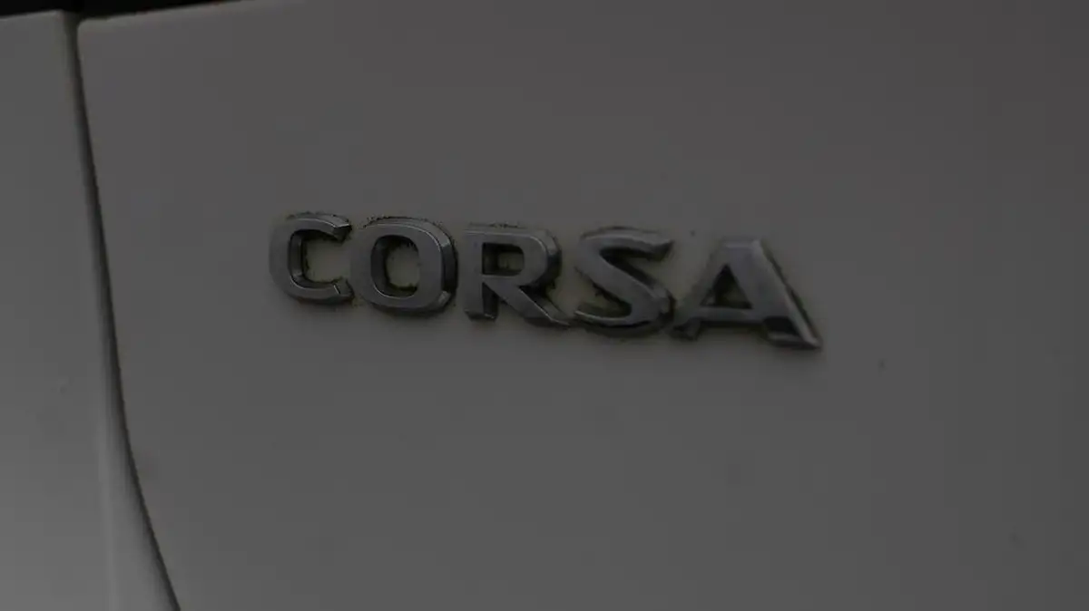 2021-vauxhall-corsa-12i-griffin-edition-big-20