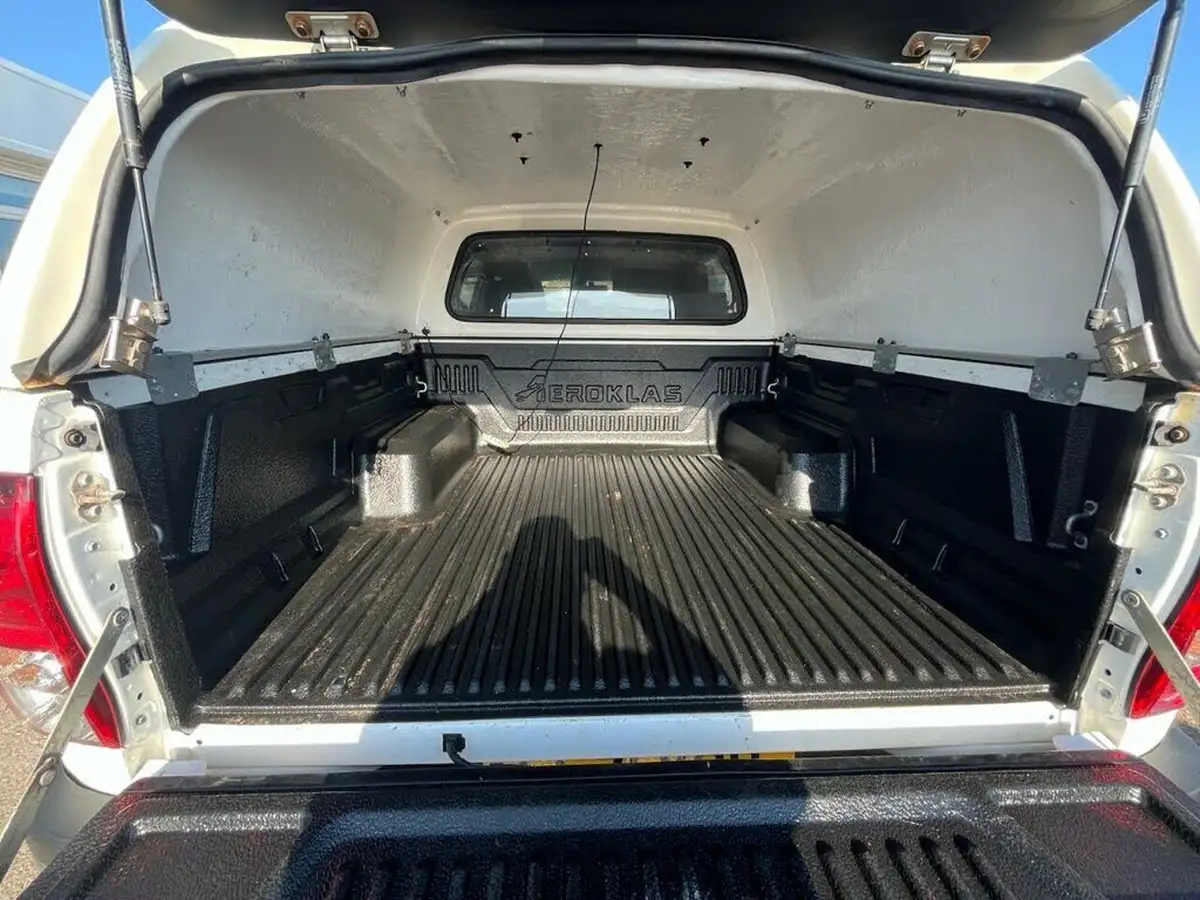2021-toyota-hi-lux-24d-4d-icon-150hpeu6d-auto-big-38