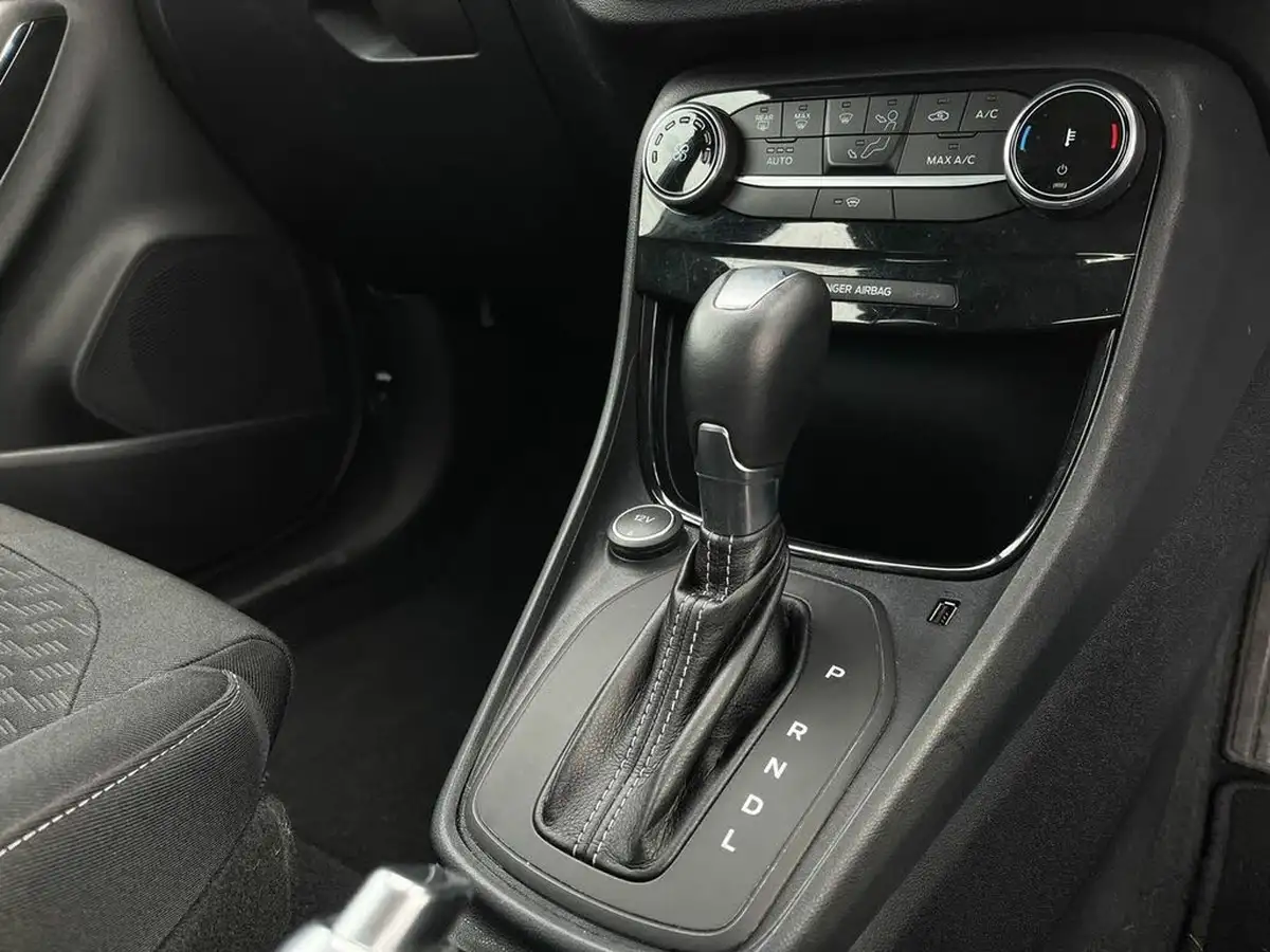 2022-ford-puma-suv-10-titanium-125ps-auto-big-16