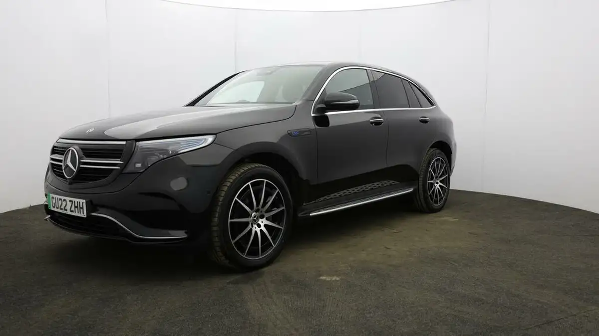 2022-mercedes-benz-eqc-e-eqc-400-amg-line-big-3