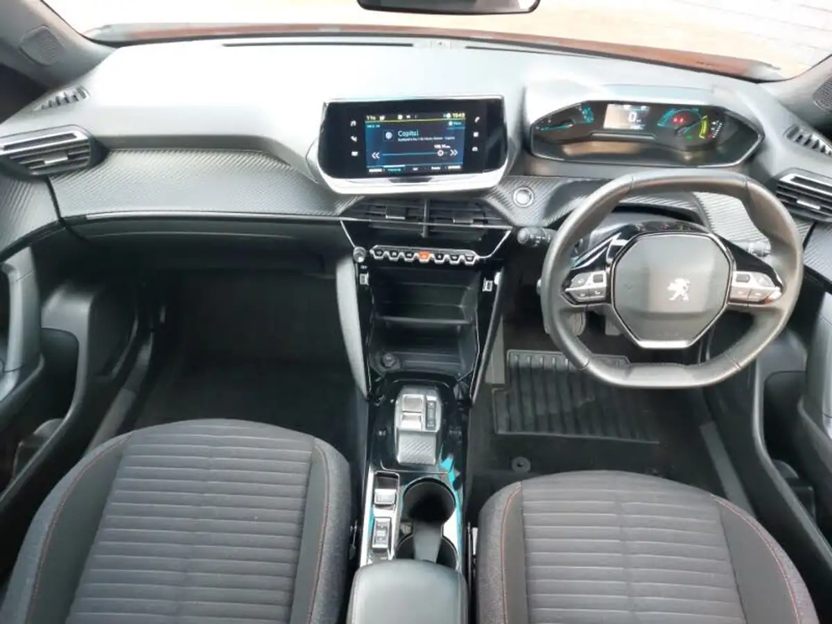 2023-peugeot-2008-suv-e-active-premium-big-2