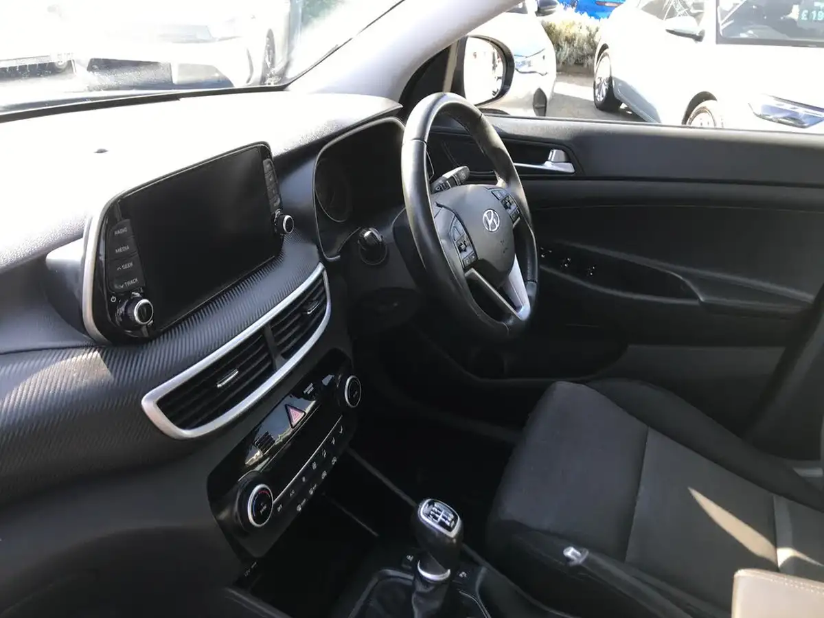 2020-hyundai-tucson-16-gdi-se-nav-big-4
