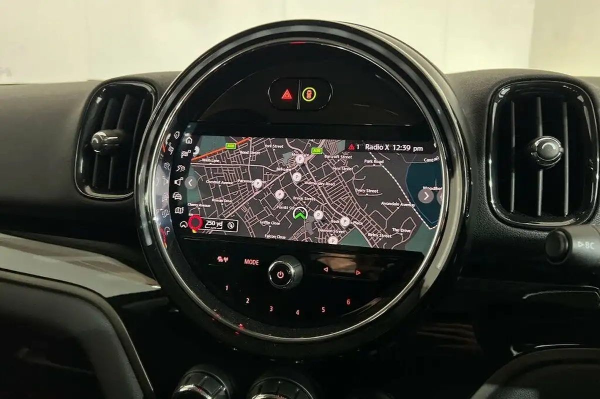 2021-mini-countryman-15-cooper-s-e-phev-classic-comfort-big-13
