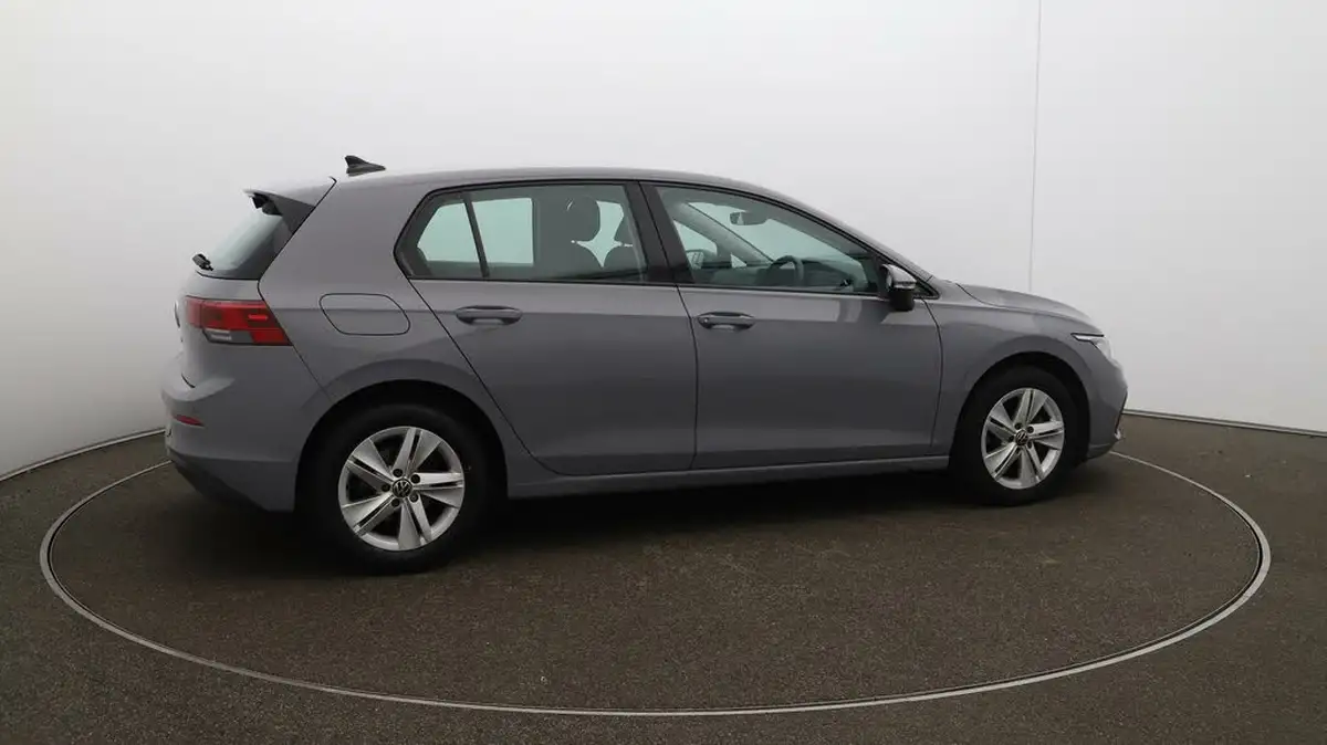 2022-volkswagen-golf-20tdi-life-hatchback-big-42