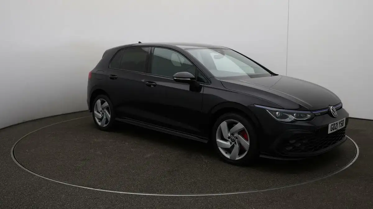 2021-volkswagen-golf-14-tsi-gte-big-37