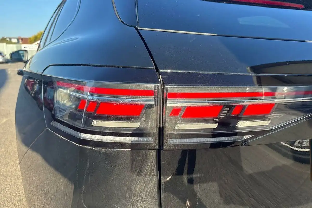 2024-volkswagen-passat-15-etsi-r-line-big-49