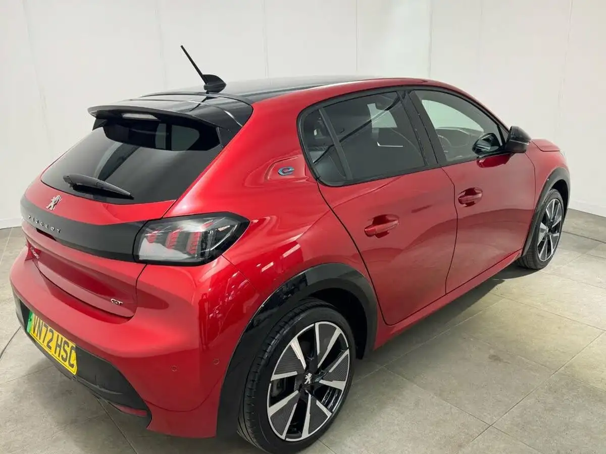 2022-peugeot-208-e-gt-premium-big-5