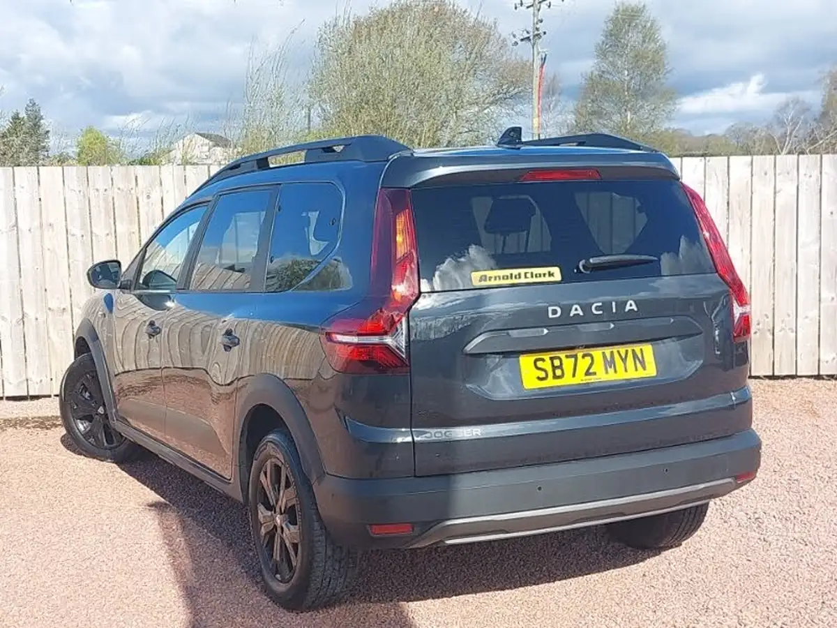2023-dacia-jogger-10-tce-extreme-se-big-1