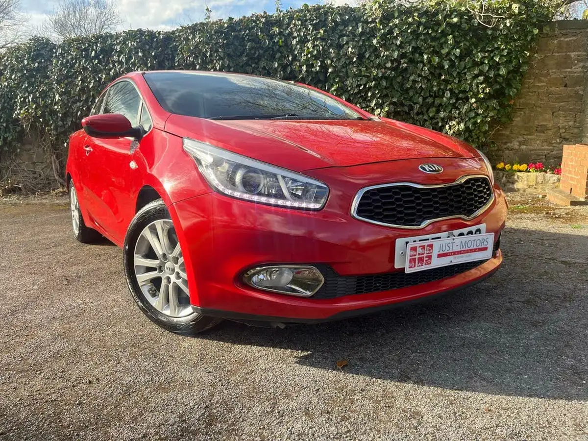 2015-kia-pro-ceed-14-sr7-gdi-1396cc-big-37