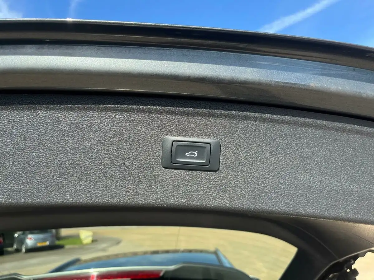 2017-audi-sq5-30-tfsi-quattro-big-23