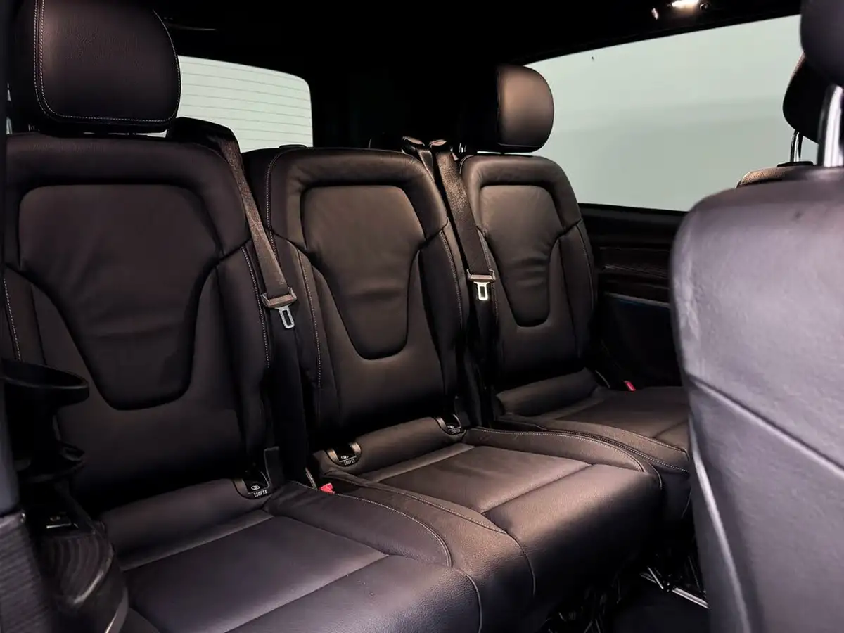 2021-mercedes-benz-eqv-e-eqv-300-sport-premium-big-32