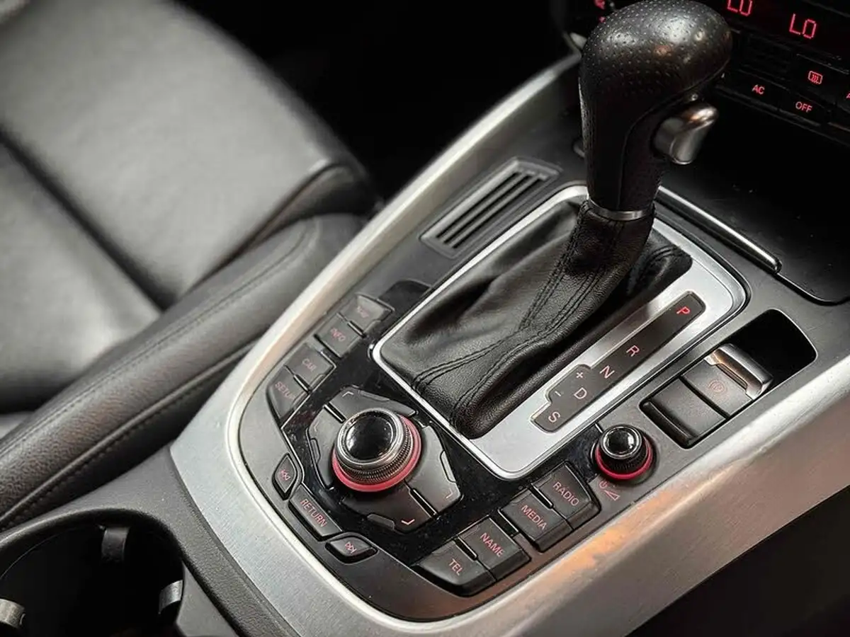 2012-audi-q5-30td-s-line-special-edition-big-11