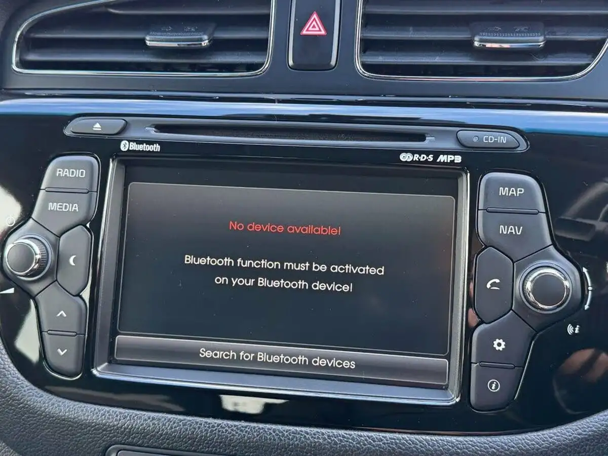 2014-kia-ceed-16-3-gdi-16v-dct-big-18