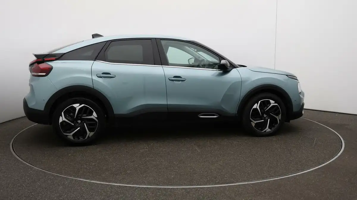 2023-citroen-c4-15bluehdi-shine-plus-big-8